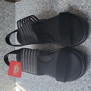 Skechers Cali WIDE FIT Sandals with Memory Foam